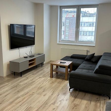 2 Room Apartment With Balcony Lipótszentmiklós Kültér fotó
