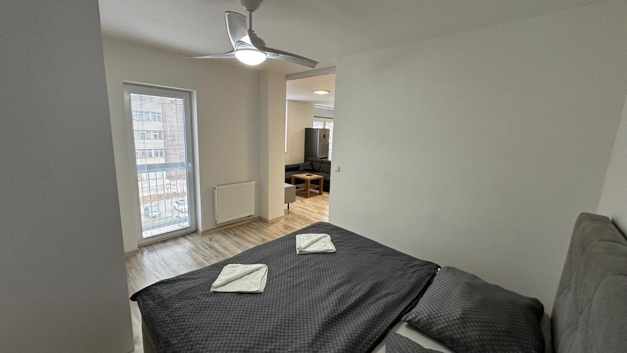 2 Room Apartment With Balcony Lipótszentmiklós Kültér fotó